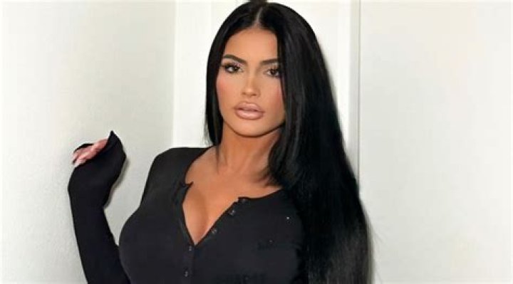Michelle Rotella Height, Weight, Net Worth, Age, Birthday, Wikipedia, Who, Instagram, Biography