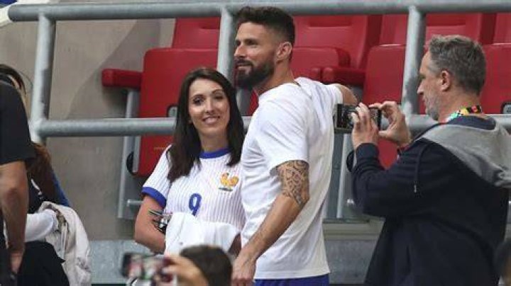 
Olivier Giroud Wife Who is Olivier Giroud Wife? 