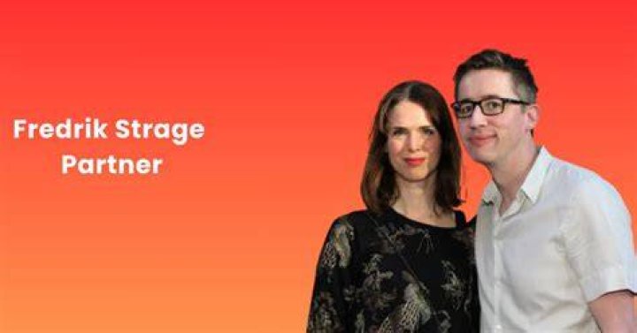 
Who Is Fredrik Strage Partner? IsThe Swedish Journalist Dating Linda Leopold? 